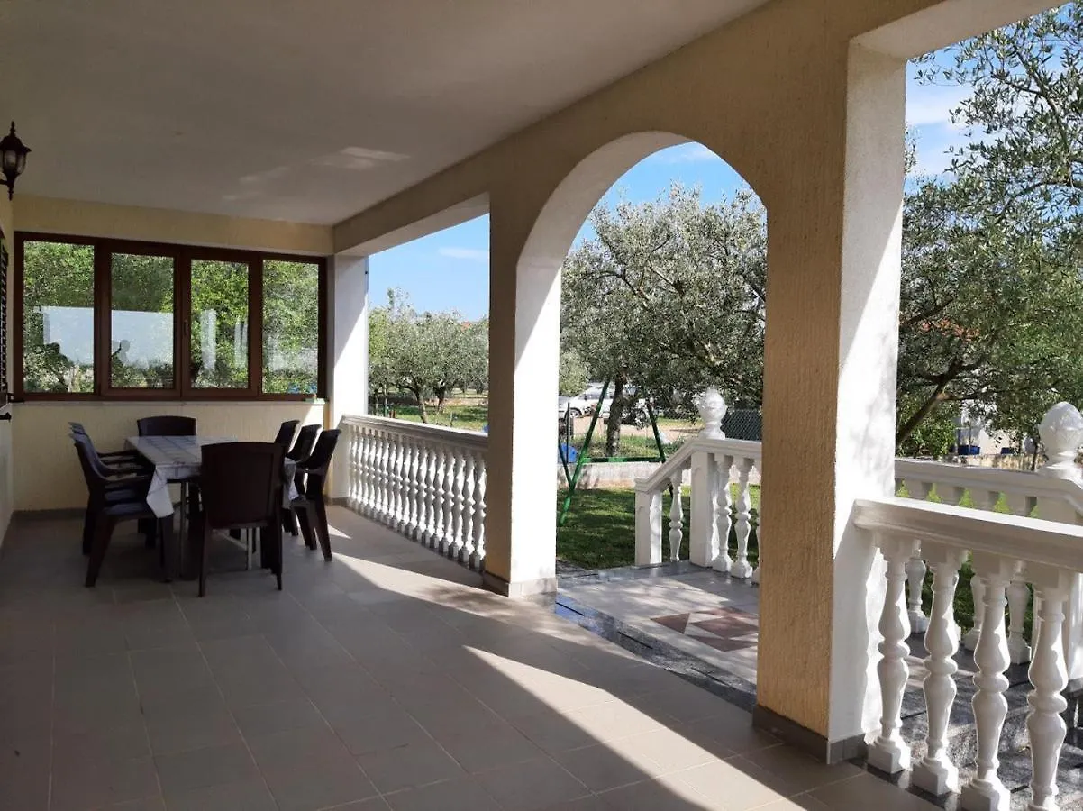 Monteci Apartment Galizana