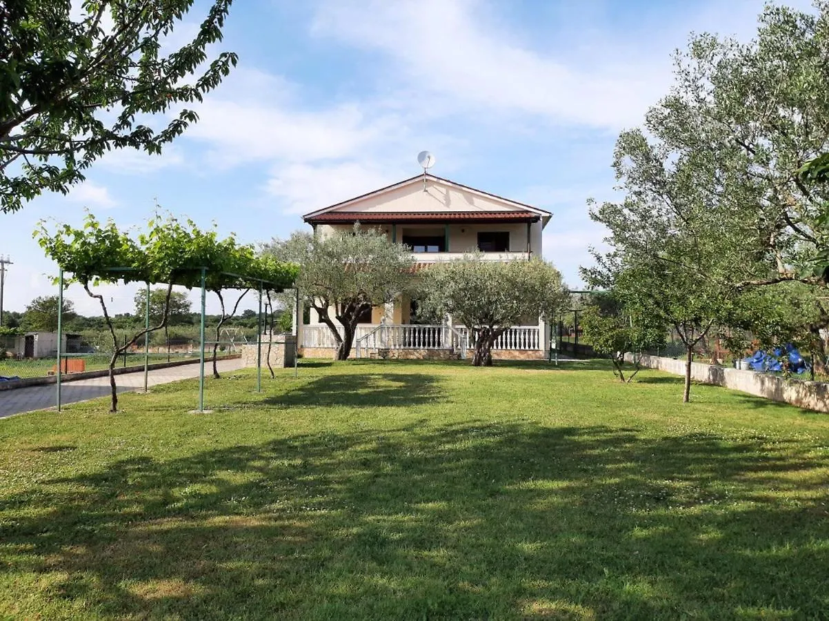 Monteci Apartment Galizana
